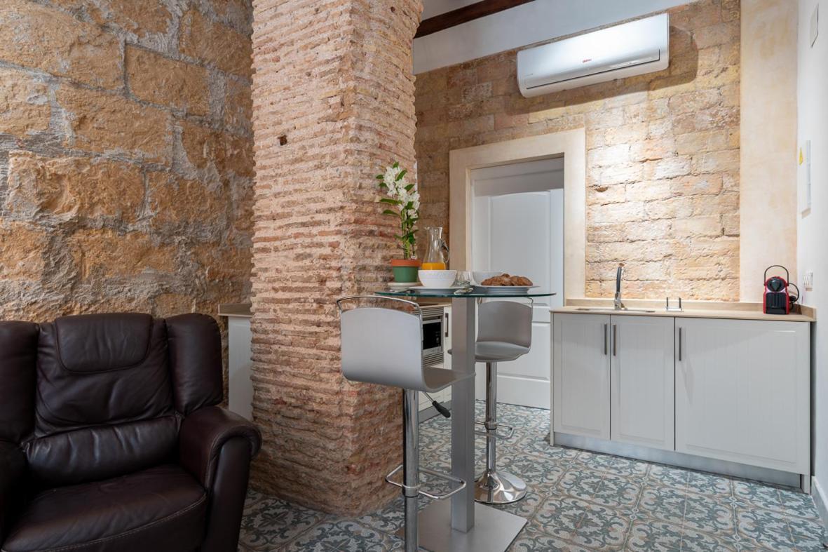 Tosca 2 Pax By Costablancarent Apartment Denia Bagian luar foto